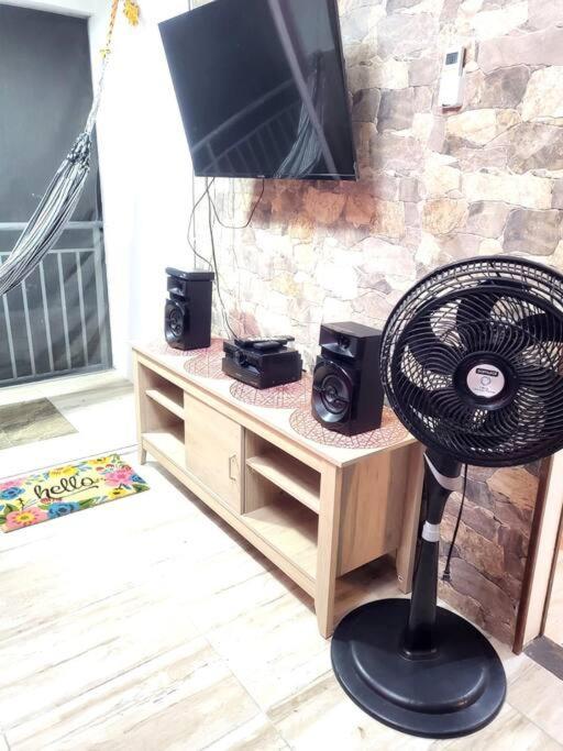 Piso Rosa En El Rodadero Con Piscina Y Amenidades Apartamento